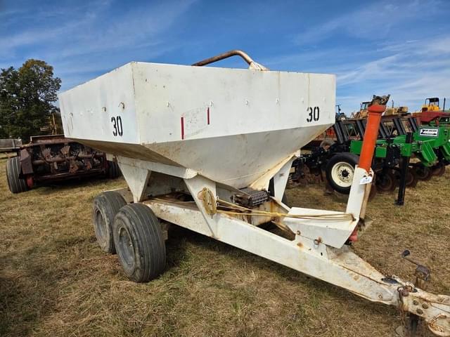 Image of Willmar 500 equipment image 1
