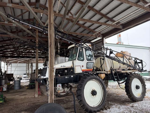 Image of Willmar 765HT equipment image 3