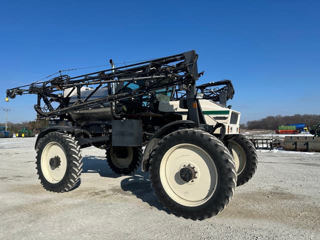 Image of Willmar Eagle 8100 equipment image 1