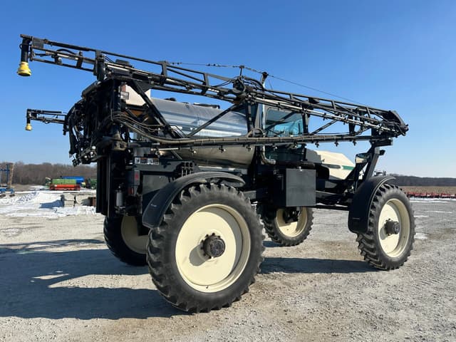 Image of Willmar Eagle 8100 equipment image 3