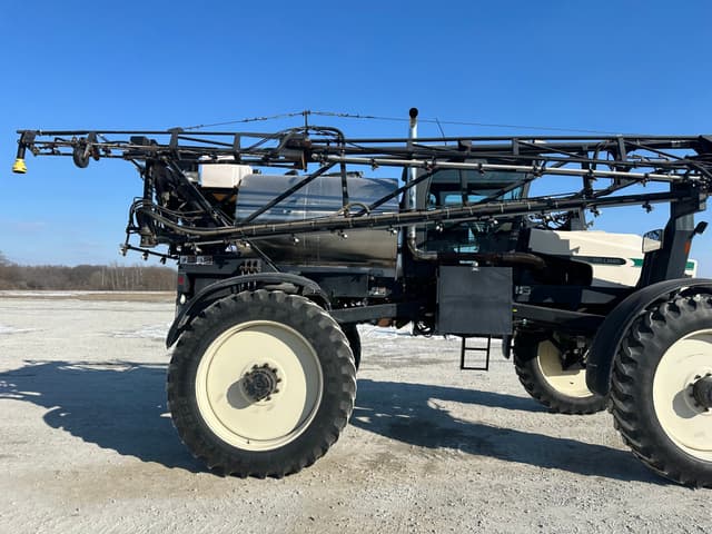 Image of Willmar Eagle 8100 equipment image 2