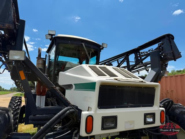 Image of Willmar 8100 equipment image 4