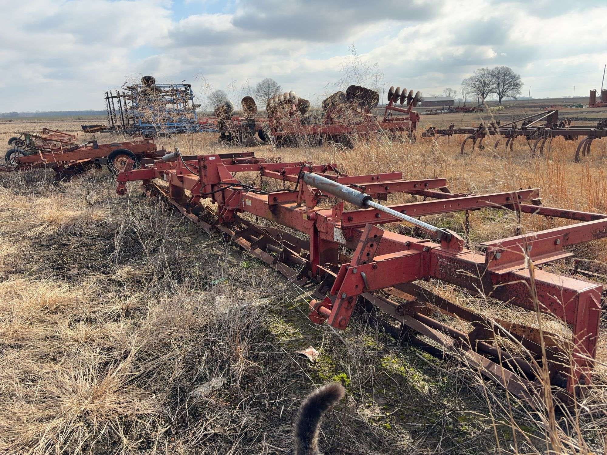 Wil-Rich 1403 Equipment Image0