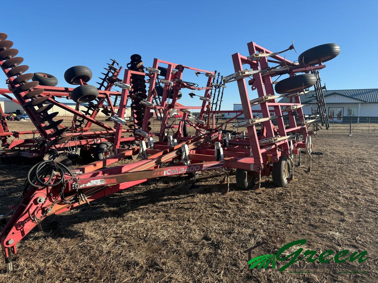 Wil-Rich 3400 Equipment Image0