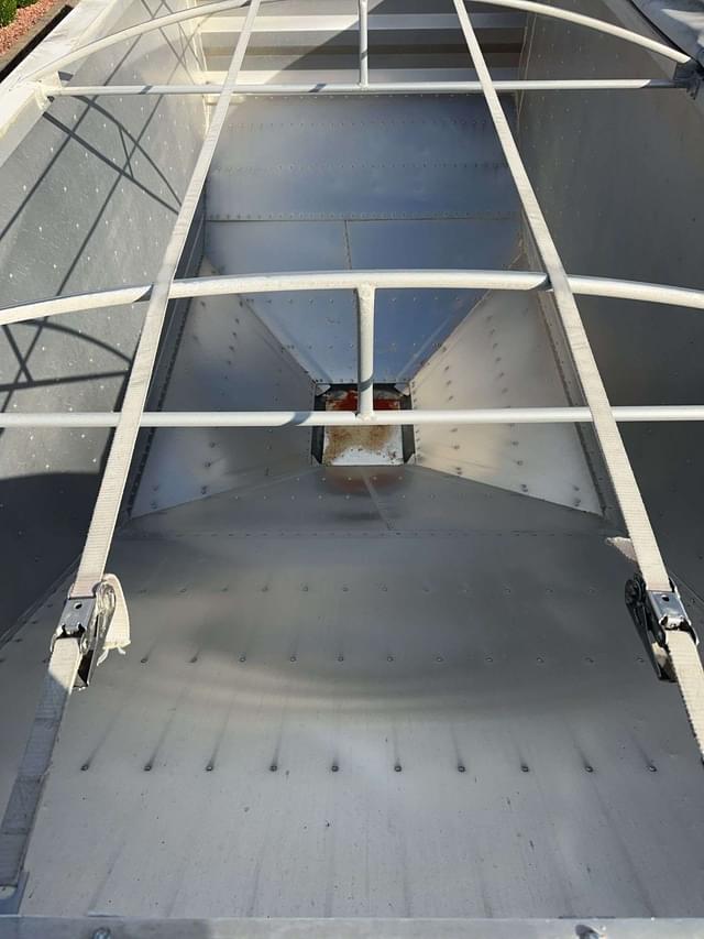 Image of Wilson Commander equipment image 4