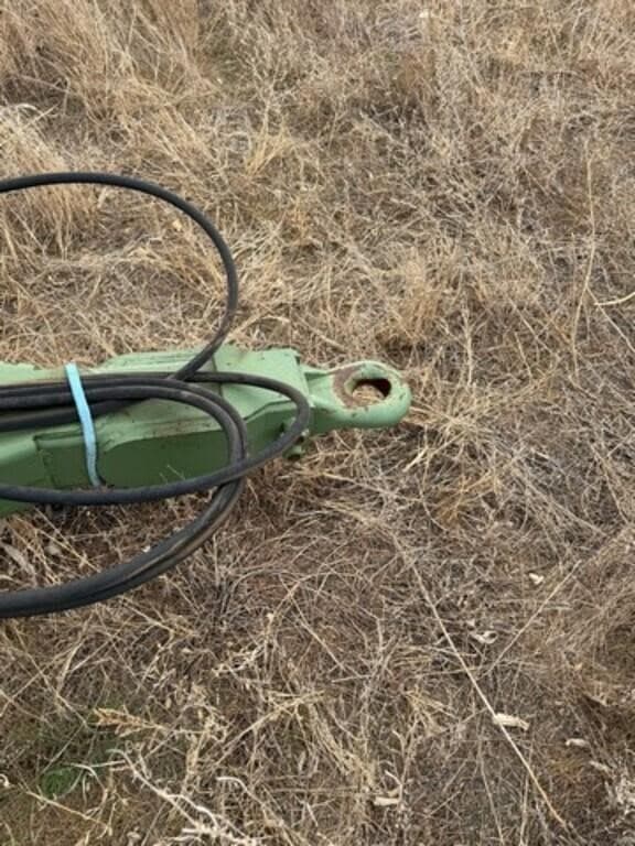 Image of Wishek 814NT equipment image 4