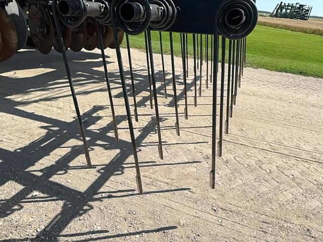 Image of Wishek 842NT equipment image 4