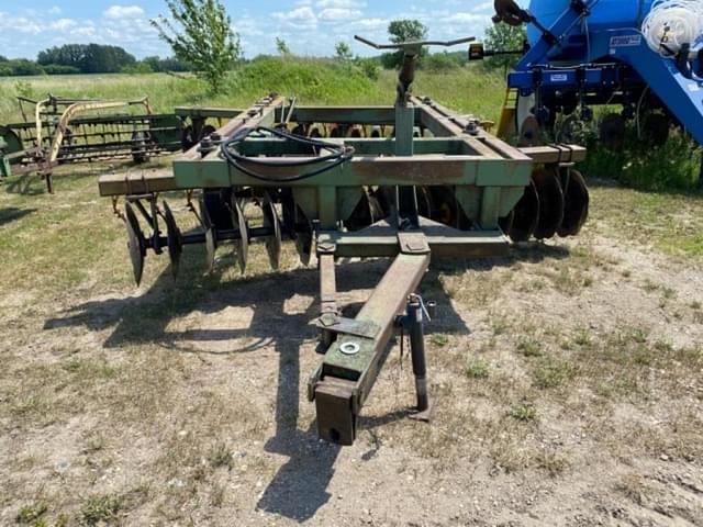 Image of Wishek 612N equipment image 1
