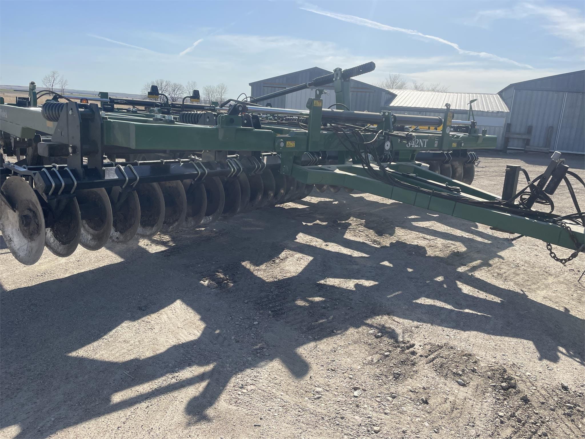 Main image Wishek 842NT