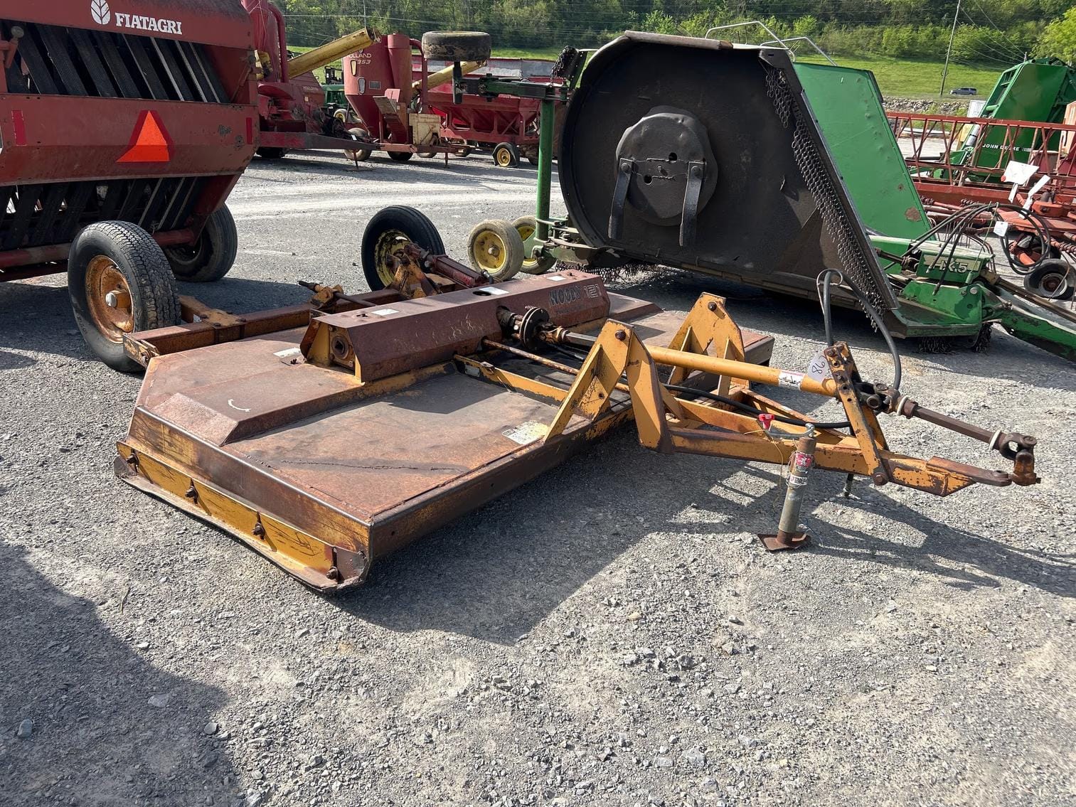 Woods 121 Equipment Image0