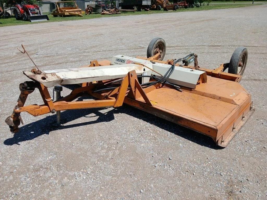 Woods Twin Cadet 121 Equipment Image0