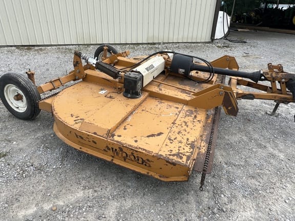 Woods 2126 Equipment Image0