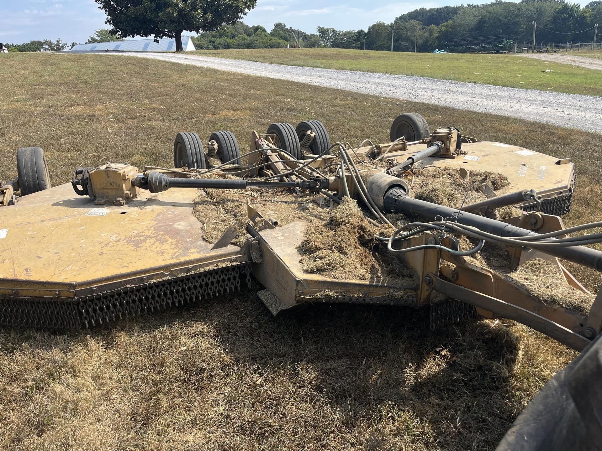 Woods 3180 Equipment Image0