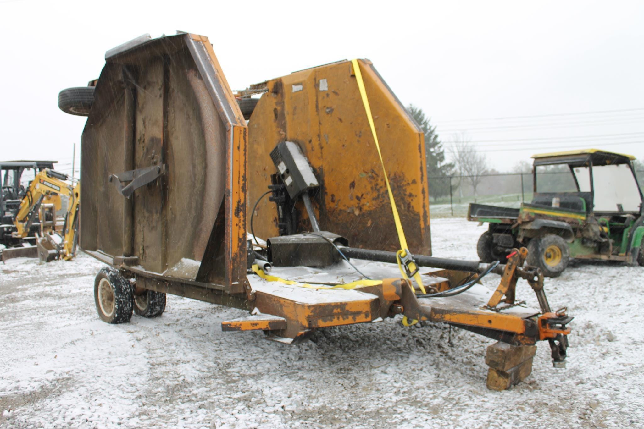 Woods 3240 Equipment Image0