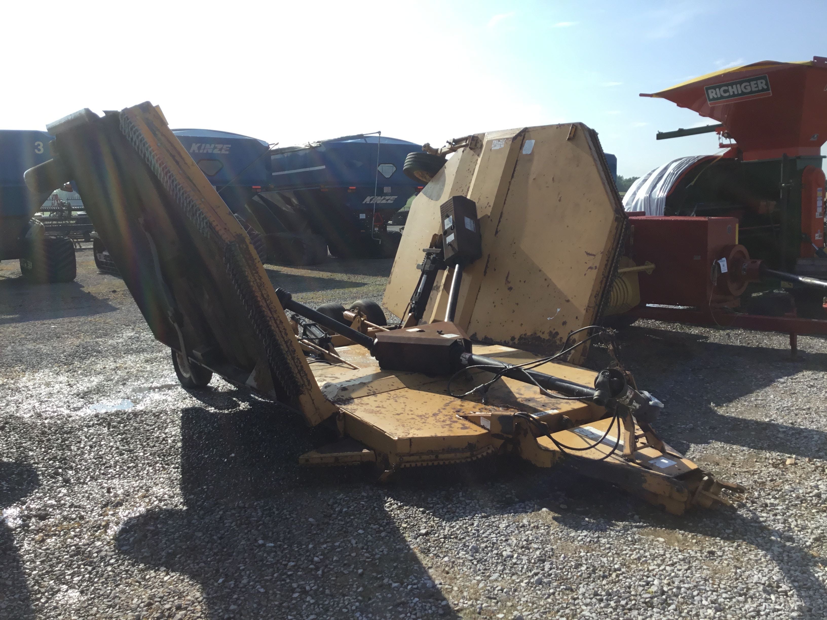 Woods 3240 Equipment Image0