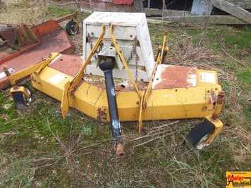 Main image Woods RM372