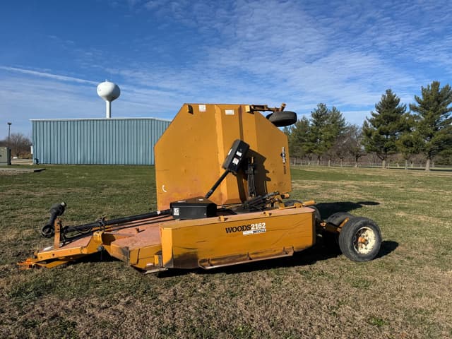 Image of Woods 3240Q equipment image 1