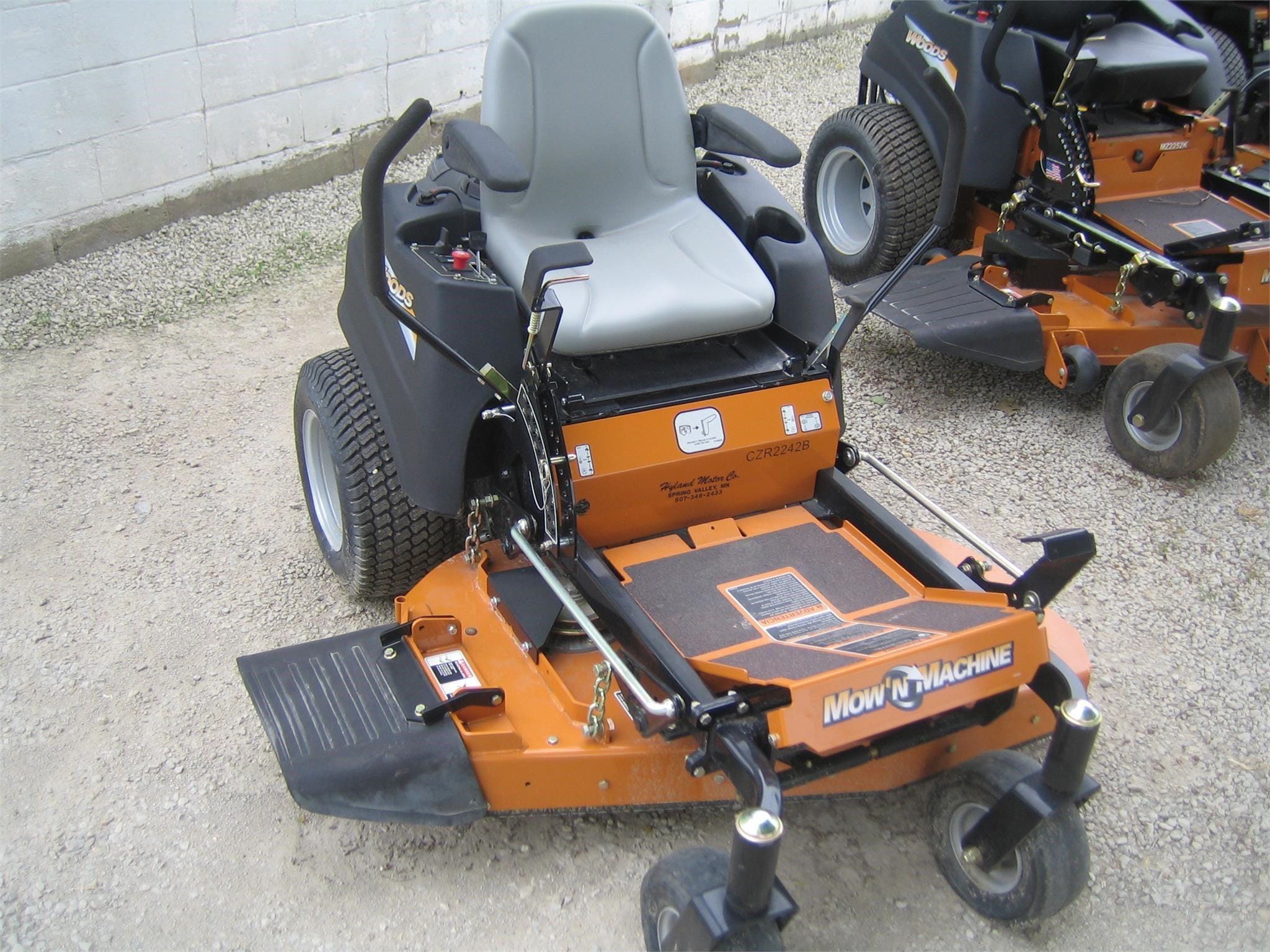 Woods CZR2242B Equipment Image0