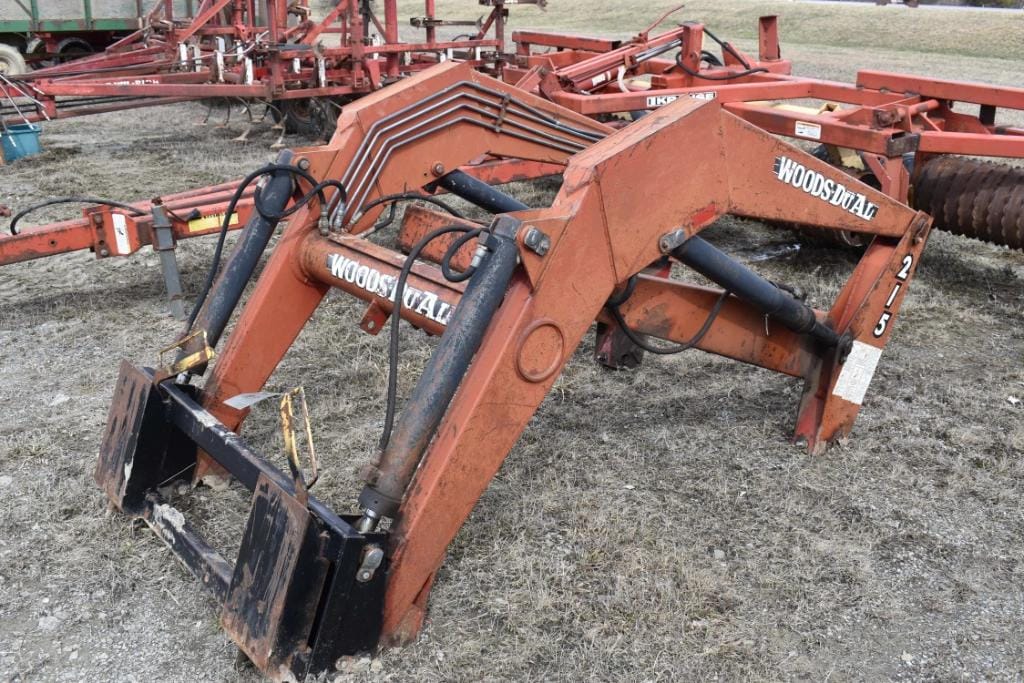 Woods Dual 215 Equipment Image0