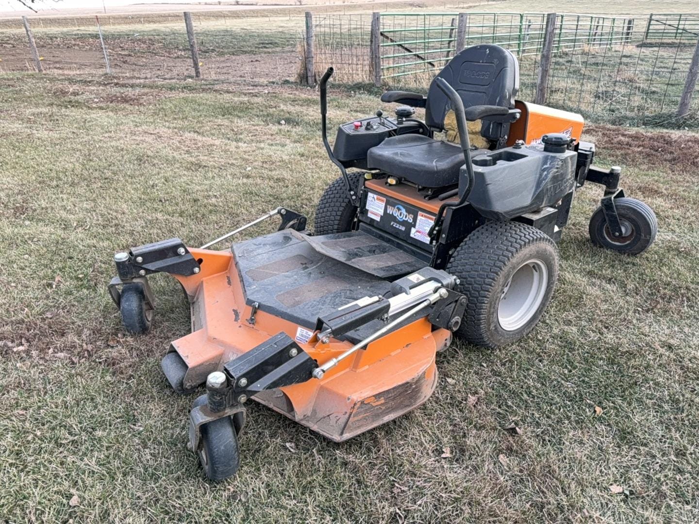 Main image Woods FZ23B