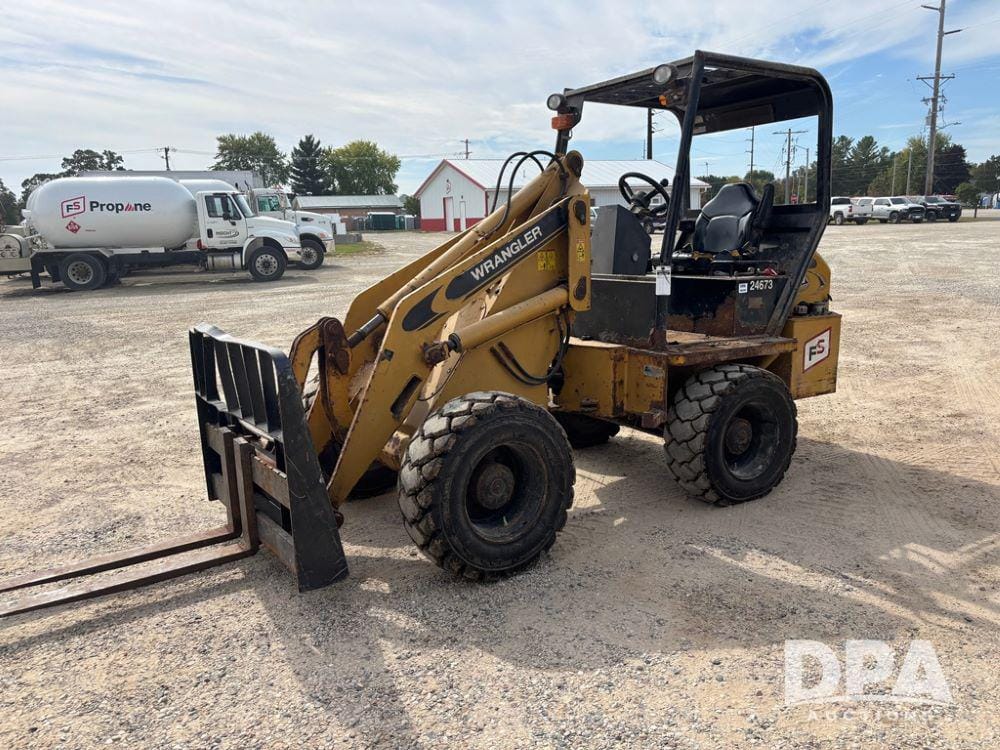 Willmar Wrangler 4560 Equipment Image0