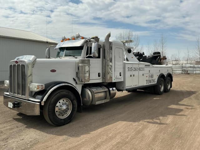 Image of Peterbilt 389 equipment image 1