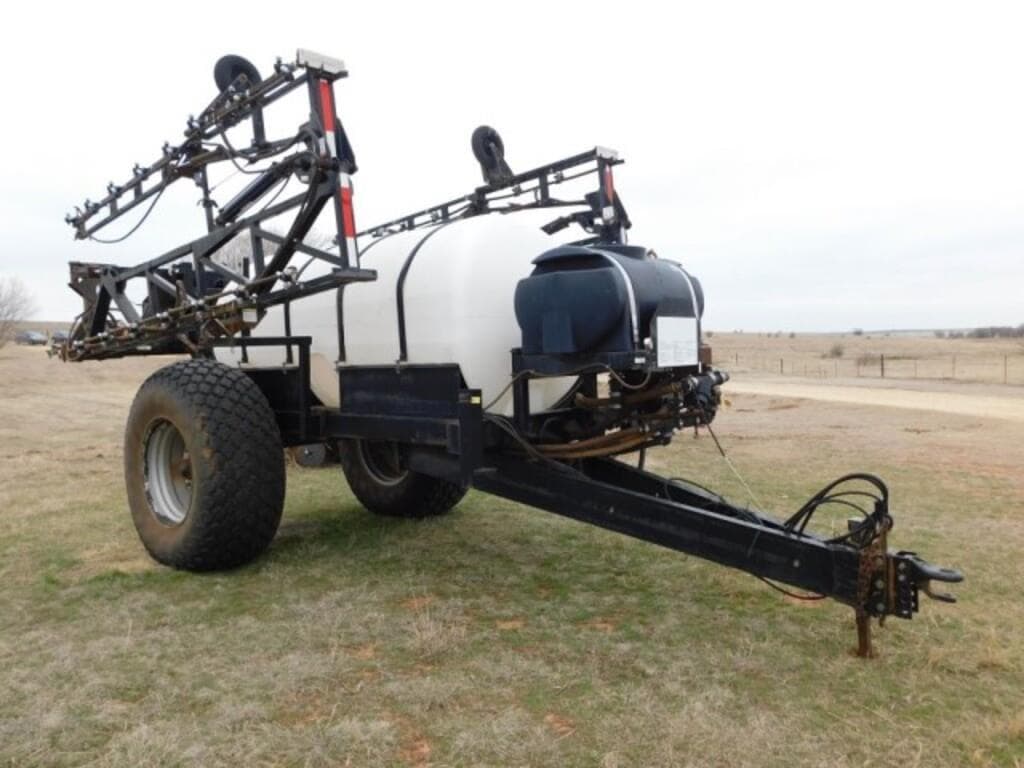 Wylie 1250 Chemical Applicators Sprayers Pull Type for Sale Tractor