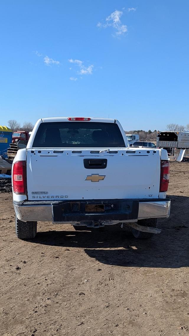 Image of Chevrolet Silverado equipment image 3