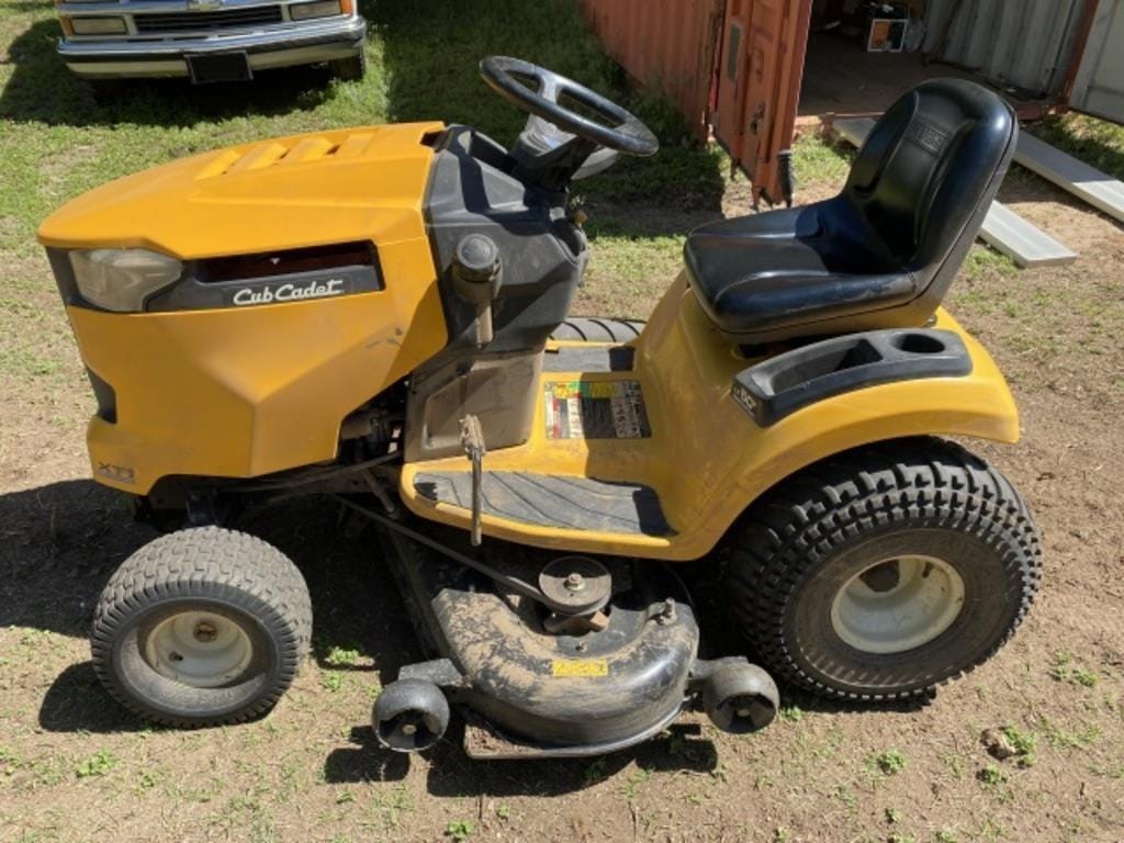 Main image Cub Cadet XT1