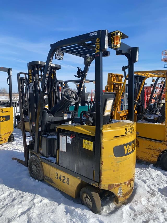 Image of Yale ERC030VAN36TE082 equipment image 3