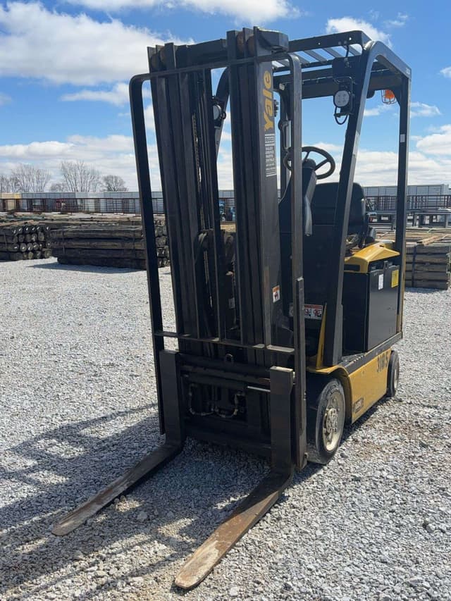 Image of Yale ERC030VAN36TE082 equipment image 1