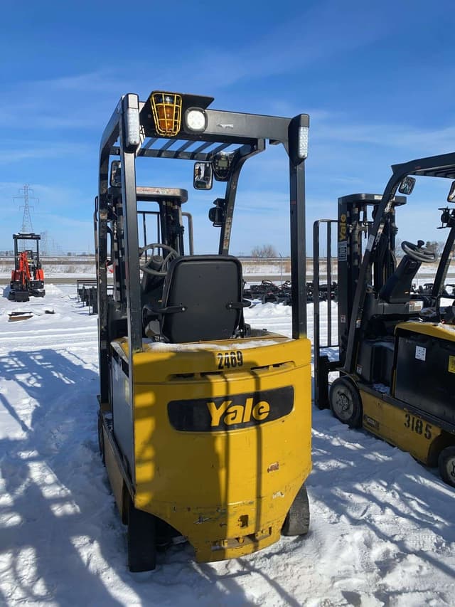 Image of Yale ERC030VAN36TE082 equipment image 4