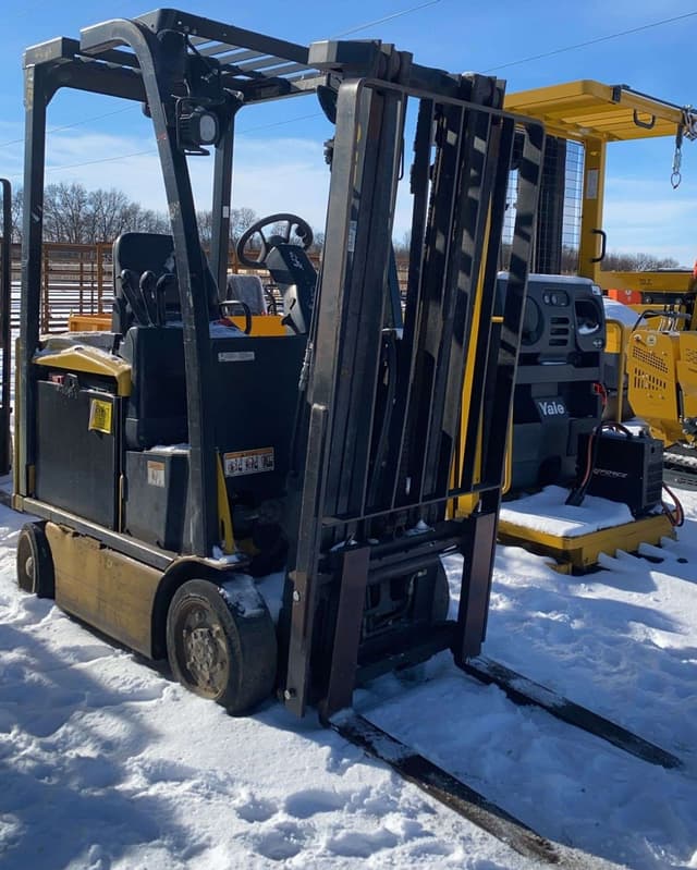 Image of Yale ERC030VAN36TE082 equipment image 1