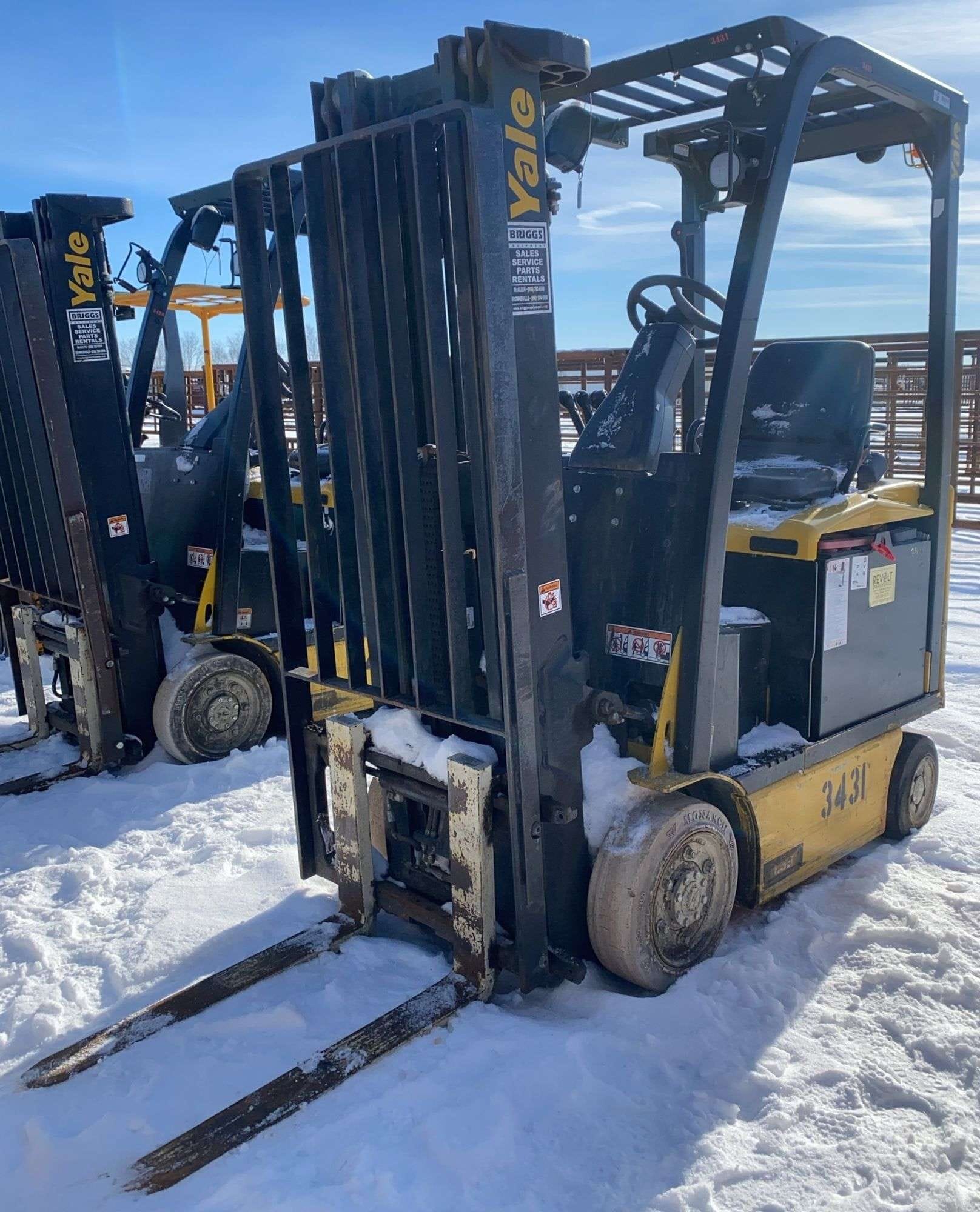 Yale ERC030VAN36TE082 Equipment Image0