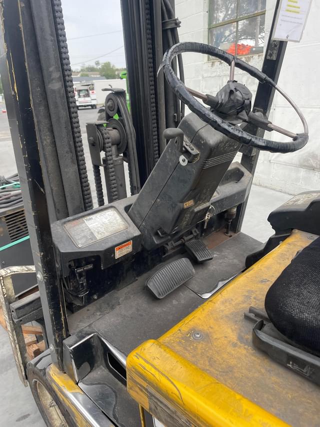 Image of Yale ERP040TGN36SE082 equipment image 4