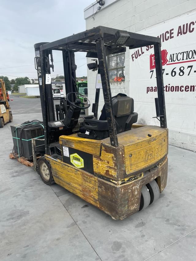 Image of Yale ERP040TGN36SE082 equipment image 3
