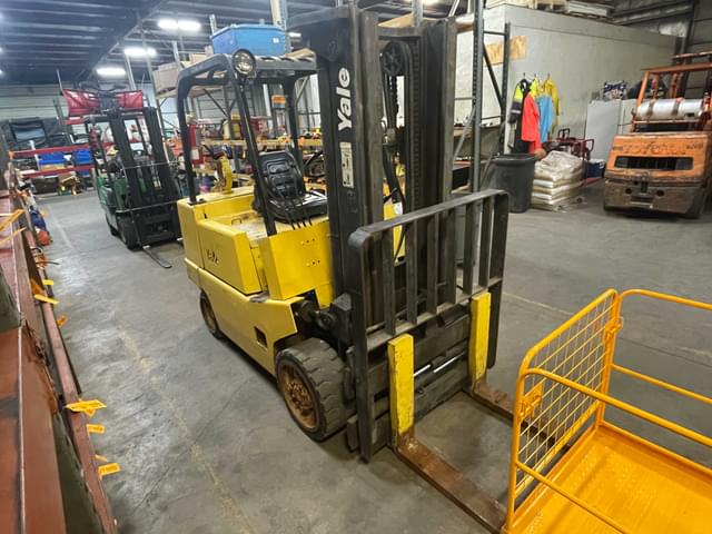 Image of Yale GLC070LCNSBV085 equipment image 1