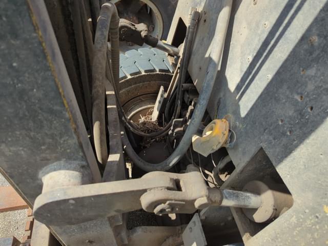 Image of Yale GLP060LBNSBT086 equipment image 4