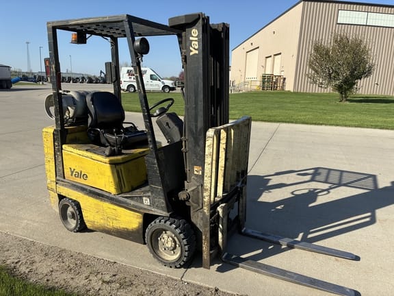 Yale GLC040 Equipment Image0