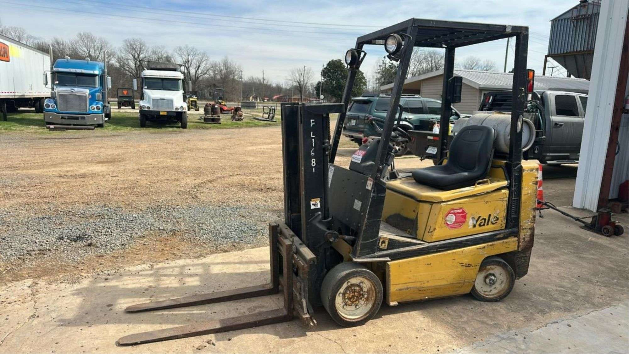 Yale GLC040 Equipment Image0