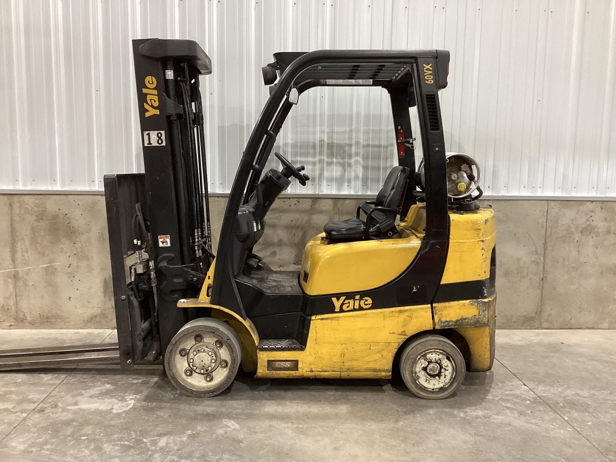 2019 Yale GLC060VX Equipment Image0