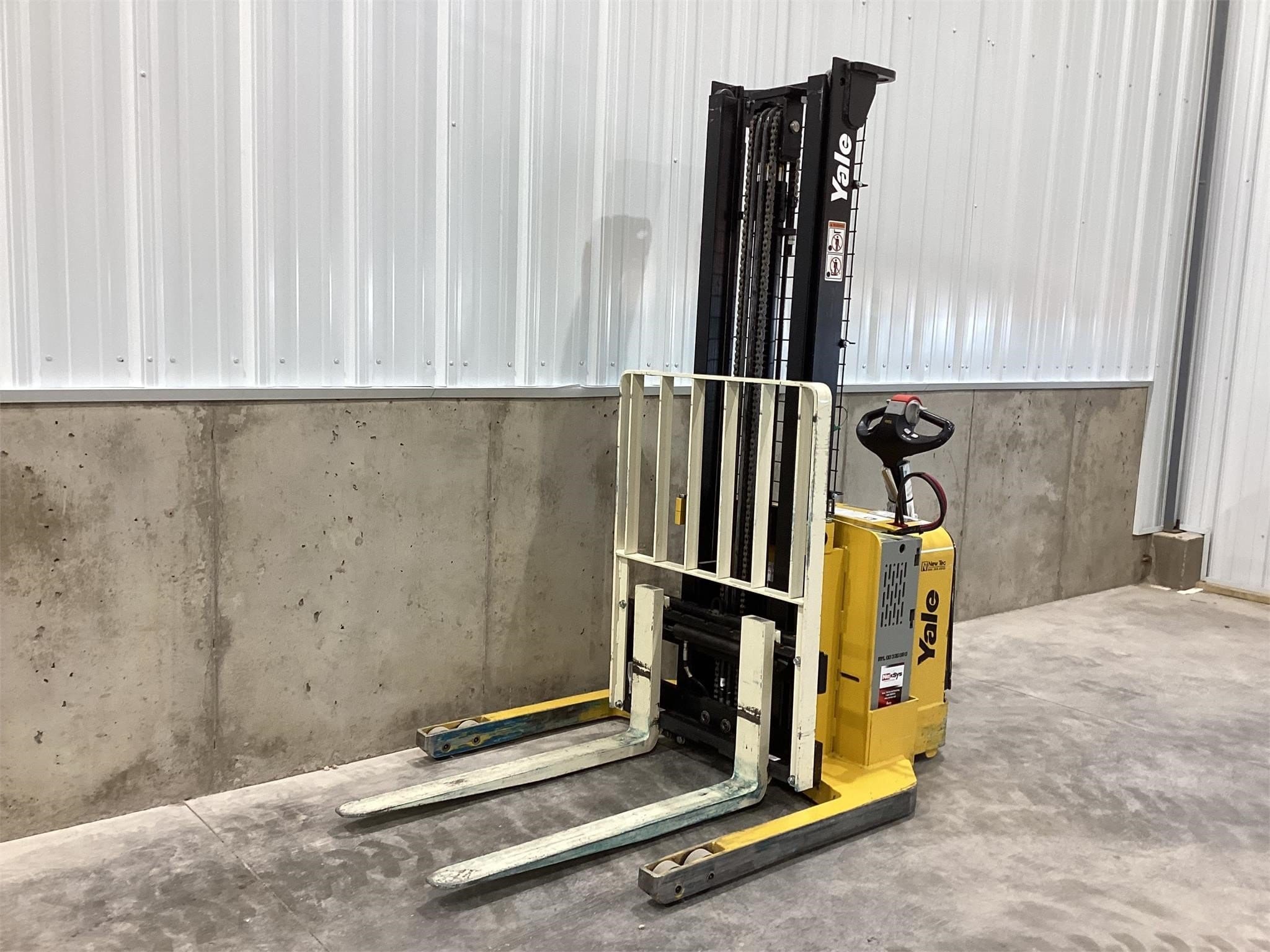 2019 Yale MSW040SF Equipment Image0