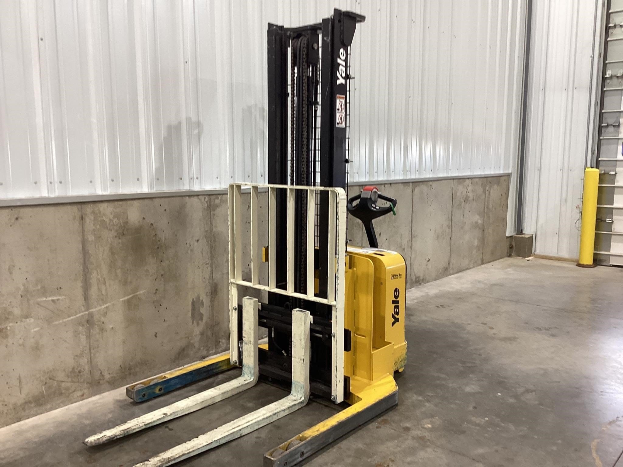 Main image Yale MSW040SF