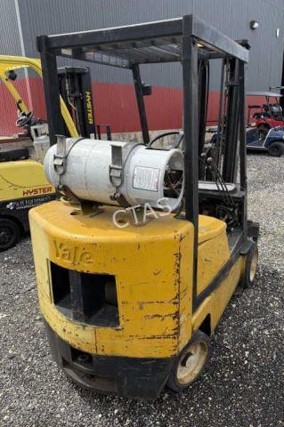 Image of Yale GLC040AENUAE083 equipment image 3