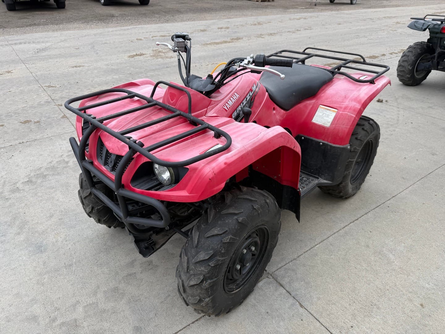 Yamaha Grizzly 350 Equipment Image0