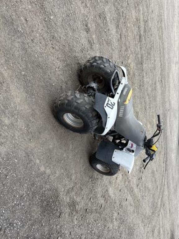 Image of Yamaha Moto 4 equipment image 3