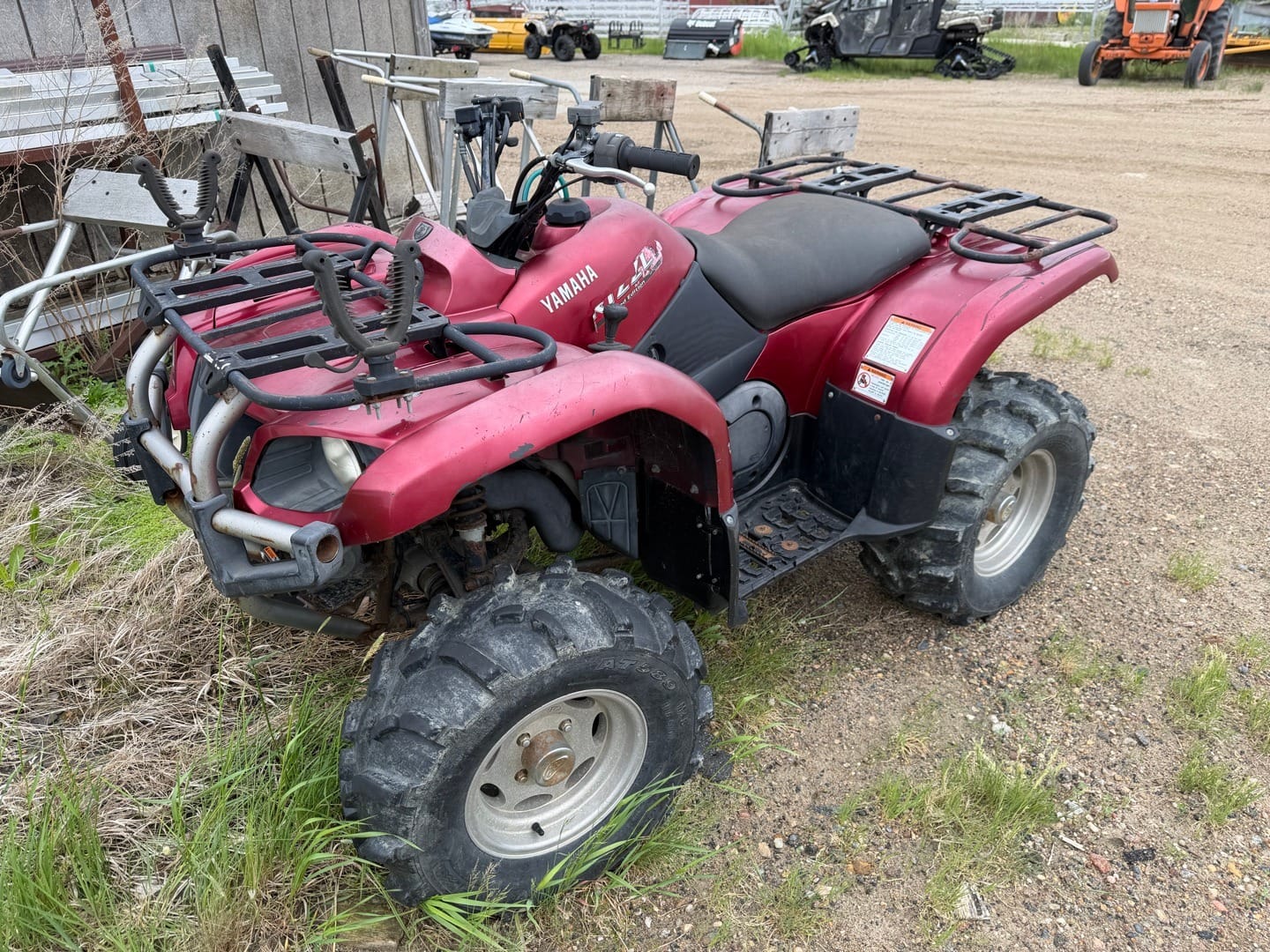 Yamaha Grizzly 660 Equipment Image0