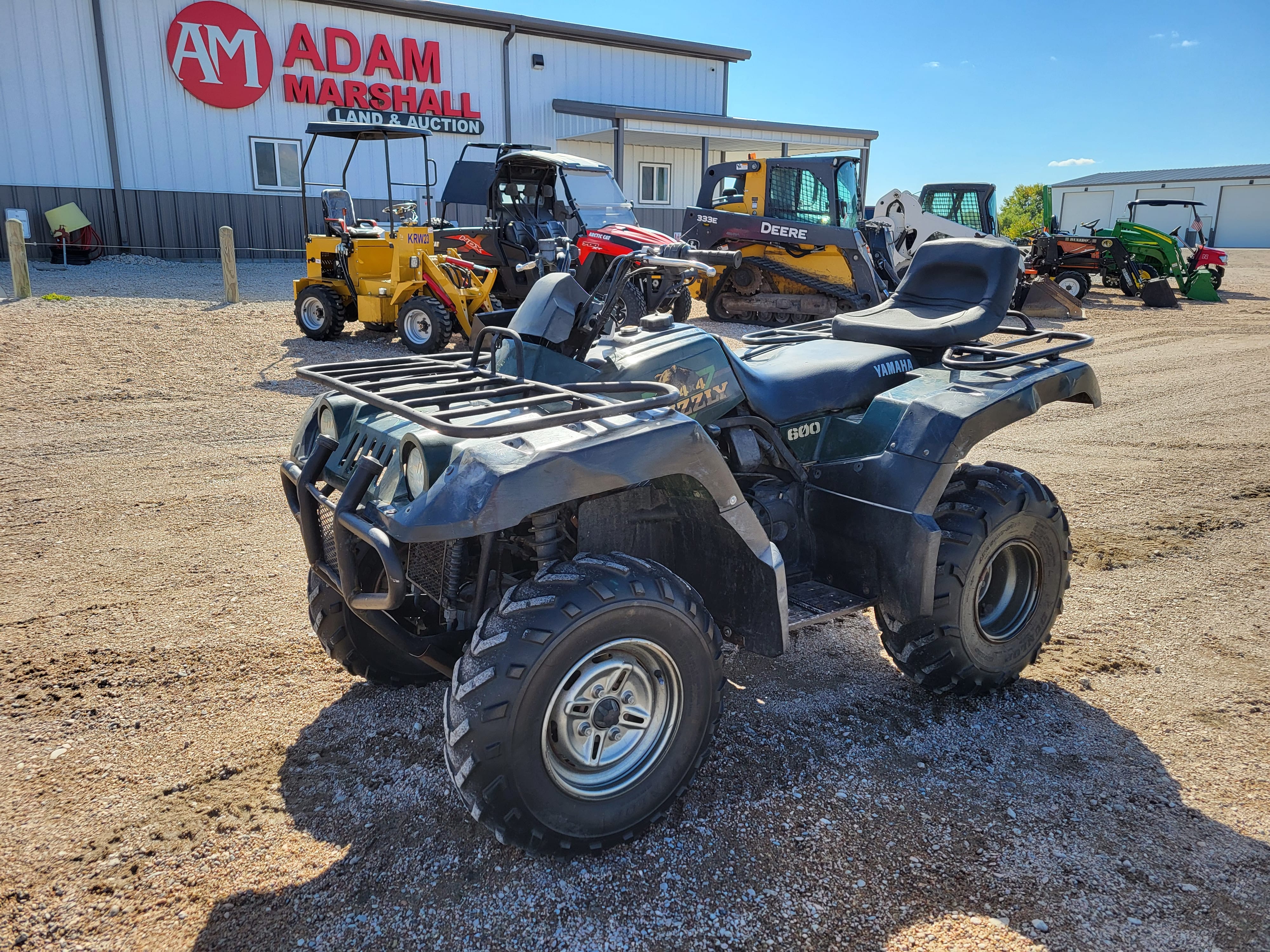 Yamaha Grizzly 600 Equipment Image0