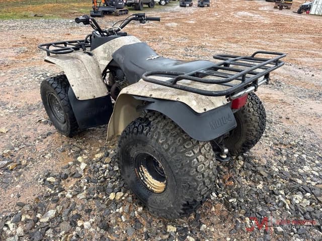 Image of Yamaha Moto 4 equipment image 2