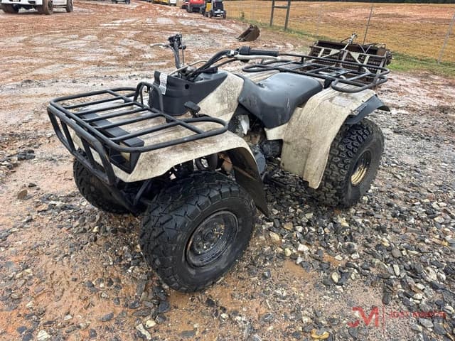 Image of Yamaha Moto 4 equipment image 3